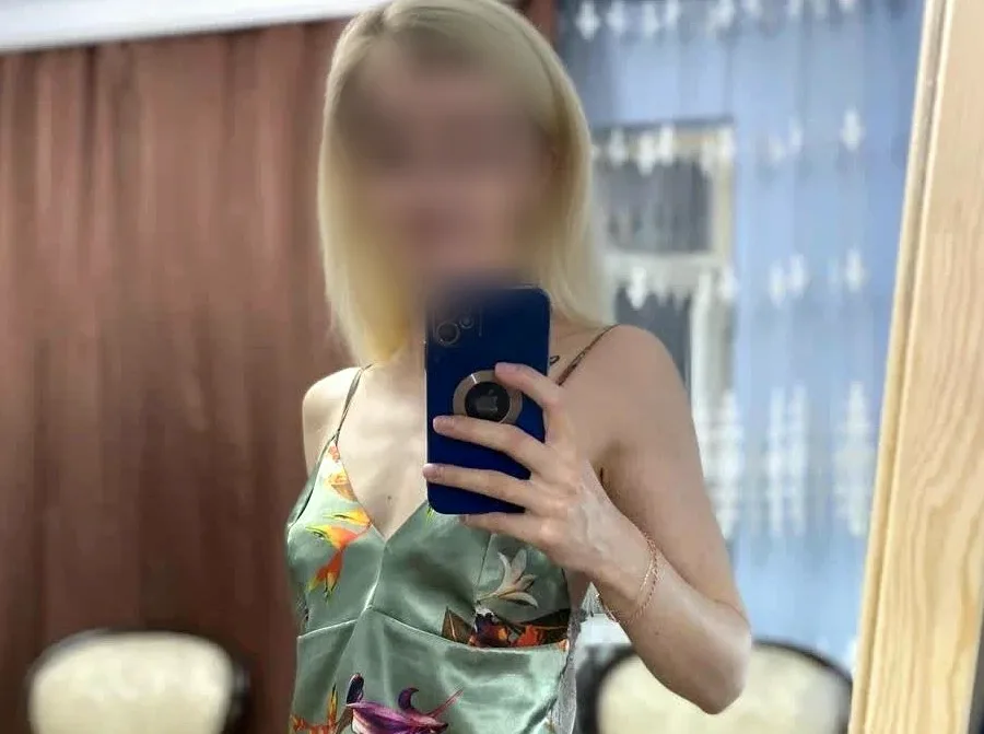 Chantal, 30