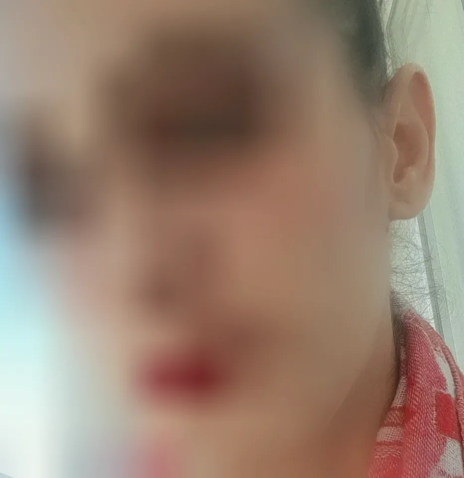 Elif, 37
