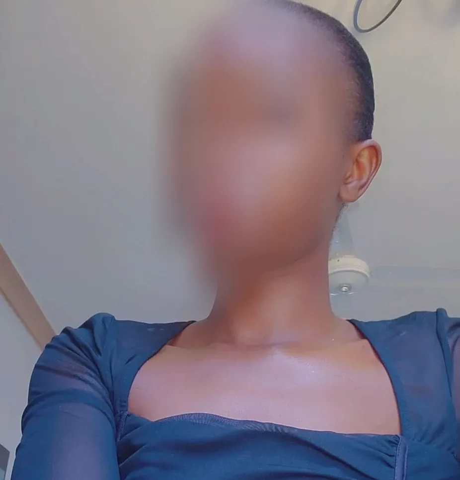 Isabel, 24