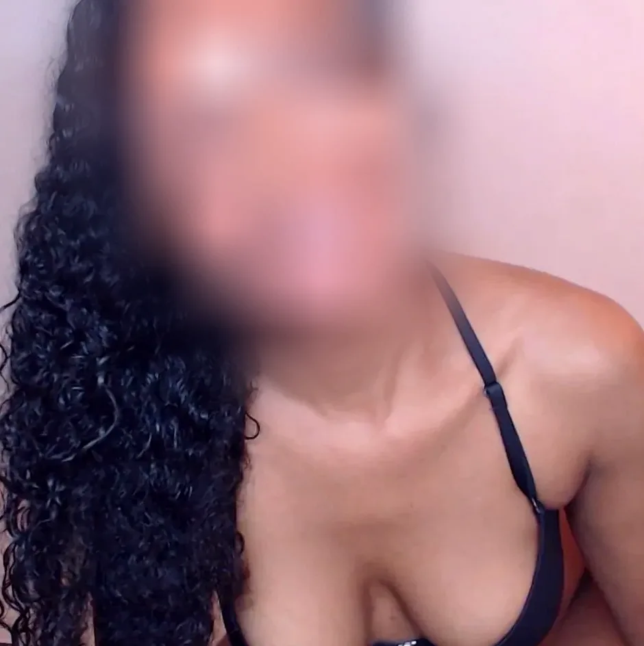 Naima, 38